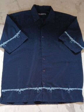 Men's Navy Short-Sleeve Button-Down Shirt with Light Blue Trim